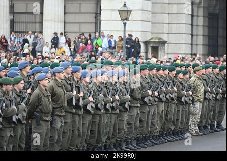 Wien, Österreich. 26. Okt. 2022. Österreichischer Nationalfeiertag 2022 in Wien am Heldenplatz. Vereidigung der Rekruten Stockfoto