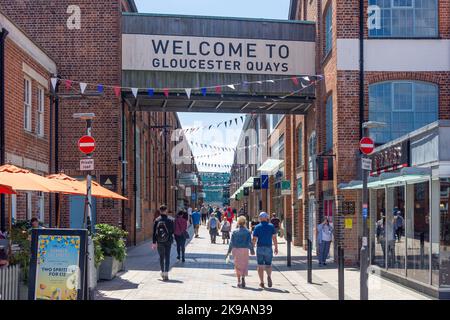 Eintritt zum Gloucester Quays Outlet Shopping Centre, Gloucester Docks, Gloucester, Gloucestershire, England, Vereinigtes Königreich Stockfoto