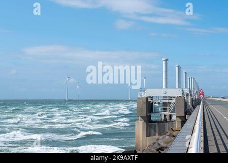 Causeway of the Oosterschelde Barrier, Kamperland, Zeeland, Niederlande, Europa Stockfoto