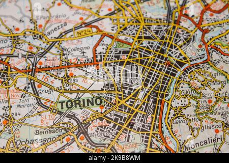 Karte von Turin mit den Hauptstraßen, Straßen und Kommunikationswegen Stockfoto