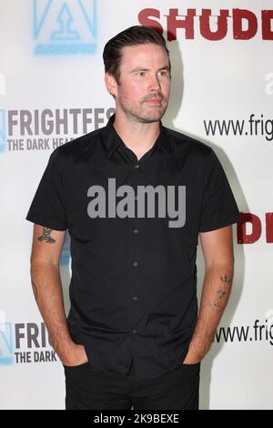 Der amerikanische Filmregisseur und Schauspieler Zach Cregger nimmt an der Premiere von „Barbarian“ beim Arrow FrightFest Teil, das am Cineworld Leicester Square in London stattfindet. Er wa Stockfoto