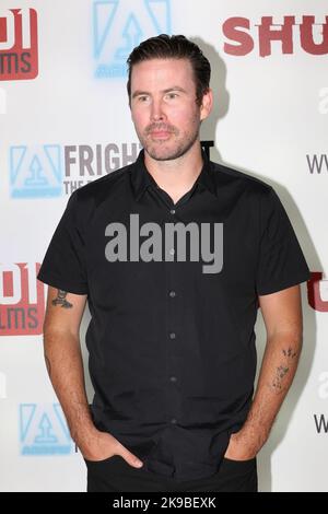 Der amerikanische Filmregisseur und Schauspieler Zach Cregger nimmt an der Premiere von „Barbarian“ beim Arrow FrightFest Teil, das am Cineworld Leicester Square in London stattfindet. Er wa Stockfoto