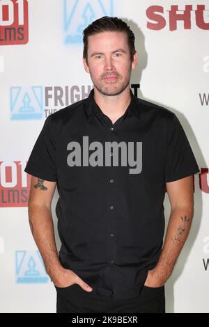 Der amerikanische Filmregisseur und Schauspieler Zach Cregger nimmt an der Premiere von „Barbarian“ beim Arrow FrightFest Teil, das am Cineworld Leicester Square in London stattfindet. Er wa Stockfoto