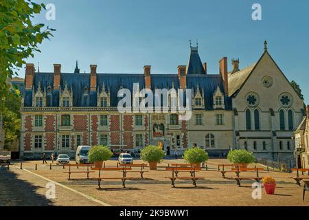 Das Äußere der königlichen Château von Blois befindet sich im Stadtzentrum von Blois, Loir-et-Cher, im Loire-Tal, Frankreich. Stockfoto