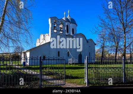 Kathedrale der Geburt von Johannes dem Vorläufer. Schöne Aussicht auf das Kloster. Meilensteine in der Geschichte. Sonniger Tag. Stockfoto