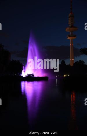 Licht und Wasserspiele im Park Planten un Blomen Hamburg Licht- und Wasserspiele Stockfoto