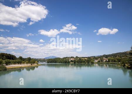 Die Rhone bei Seyssel, Haute-Savoie, Auvergne-Rhône-Alpes, Frankreich Stockfoto