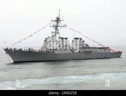 Der Lenkraketen-Zerstörer USS McCampbell (DDG 85) U.S. Navy Stockfoto