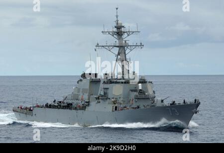 Der Lenkraketen-Zerstörer USS Decatur (DDG 73). US-Marine Stockfoto