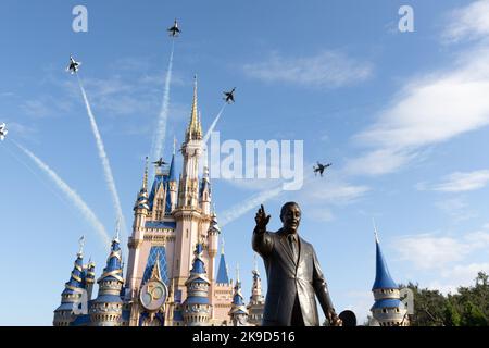 Oct 27, 2022 US Air Force Thunderbirds Over Magic Kingdom, Walt Disney World, Orlando, Florida Stockfoto