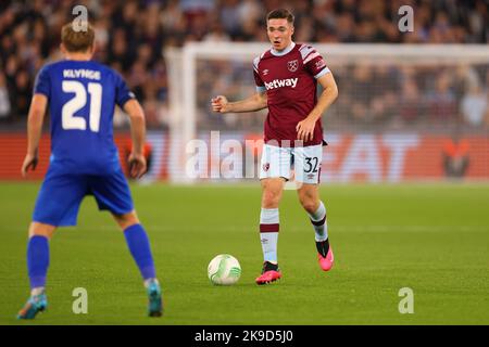 London Stadium, London, Großbritannien. 27. Oktober 2022. Europa Conference League Football West Ham gegen Silkeborg IF: Conor Coventry of West Ham United Credit: Action Plus Sports/Alamy Live News Stockfoto