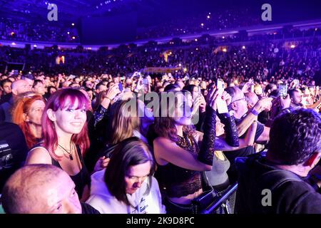 Die englische Rockband The Cure tritt während eines Konzerts in der Arena Zagreb am 27. Oktober 2022 in Zagreb, Kroatien, auf. Foto: Luka Stanzl/PIXSELL Credit: Pixsell Foto- und Videoagentur/Alamy Live News Stockfoto