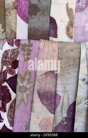 Indonesien, Java, Probolinggo. Batik Manggur, das älteste Batikzentrum in Probolinggo. Das Center ist auf ein Obst- und Blattdesign spezialisiert. Batik-Details. Stockfoto