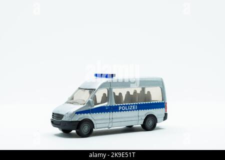 Weiß und blau deutsche Polizei van Auto Spielzeug Stockfoto