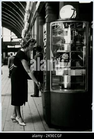 Verkehrsrestaurant, T.R. Reisekosten in der Zentralhalle. Stockfoto