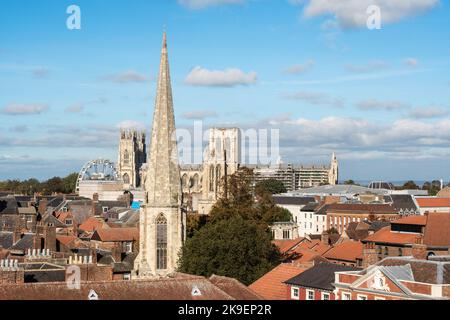 Skyline von York City mit York Minster im Hintergrund, North Yorkshire, England, Großbritannien Stockfoto