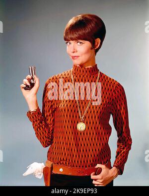 BARBARA FELDON in GET SMART (1965), Regie: GARY NELSON, DON ADAMS und BRUCE BILSON. Kredit: CBS TV/NBC/Album Stockfoto