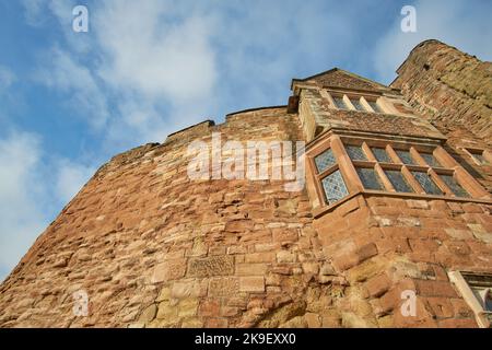 Blick auf eine Burgmauer in Tamworth, Staffordshire, Großbritannien Stockfoto