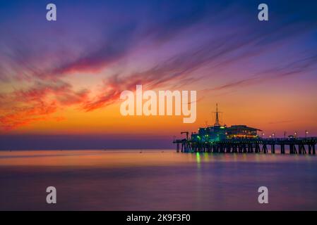 Sonnenuntergang vom Santa Monica Pier Los Angeles Stockfoto