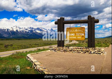 Begrüßungsschild am Eingang zum Grand Teton National Park in Wyoming Stockfoto