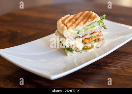 Thunfisch schmelzen Sandwich in einem Café in Cebu City, Philippinen Stockfoto