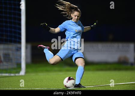 Barry, Wales. 27. Oktober 2022. Elen Valentine of Aberystwyth Town FC - Pflichtfeld: Ashley Crowden - 27/10/2022 - FUSSBALL - Jenner Park Stadium - Barry, Wales - Barry Town United Women vs Aberystwyth Town Women’s FC - Genero Adran Premier Phase 1 22/23 Credit: Ashley Crowden/Alamy Live News Stockfoto