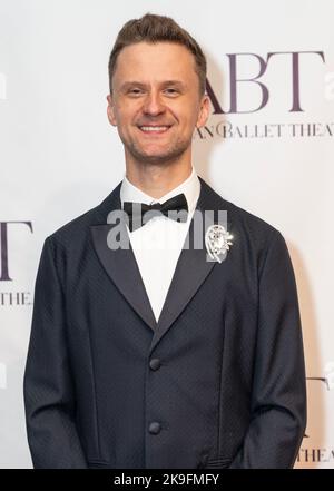 27. Oktober 2022, New York, New York, USA: Jacek Mysinski nimmt an der Herbst-Gala des American Ballet Theatre im David Koch Theatre im Lincoln Center Teil (Bild: © Lev Radin/Pacific Press via ZUMA Press Wire) Stockfoto