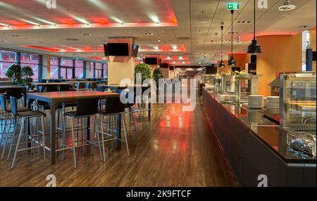 VIP-Bereich in der MEWA Arena - dem offiziellen Spielplatz des FC Maiz 05 Stockfoto