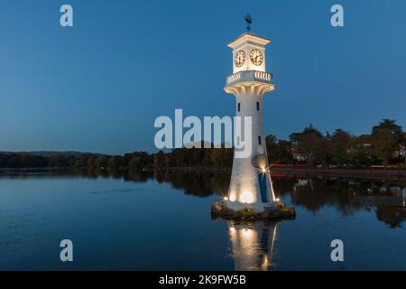 Roath Park Lighthouse, Cardiff, South Wales, Großbritannien Stockfoto