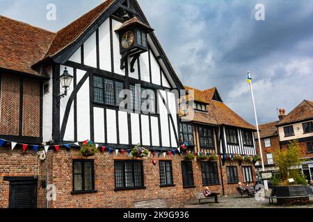 Sandwich, England, Vereinigtes Königreich - 30. August 2022 : Blick vom Marktplatz auf das Guildhall Museum Stockfoto