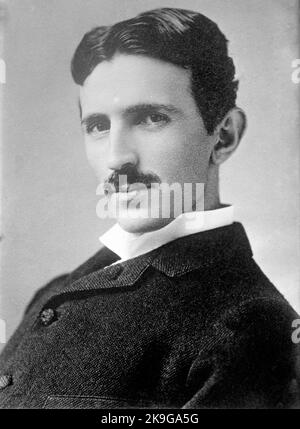 Serbisch-amerikanische Erfinderin und Ingenieurin Nikola Tesla (1856 - 1943) im Alter von 34, ca. 1890 Jahren. Foto von Napoleon Sarony Stockfoto