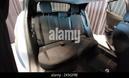 Peugeot 2008 2021 2022 Auto Innenraum Kabinensitze innen keine Personen im Cockpit Stockfoto