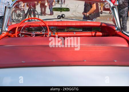 Buick Special Cabriolet, hergestellt 1954-1958, amerikanischer Oldtimer, Innenansicht Stockfoto