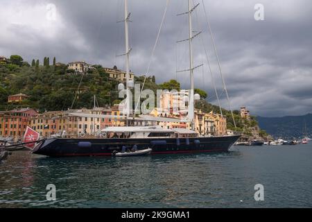 Portofino Ligurien Italien September 2022. Portofino; Ligurisch: Portofino ist eine Gemeinde in der Metropolstadt Genua an der italienischen Riviera. T Stockfoto