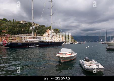 Portofino Ligurien Italien September 2022. Portofino; Ligurisch: Portofino ist eine Gemeinde in der Metropolstadt Genua an der italienischen Riviera. T Stockfoto