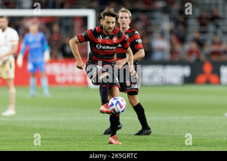 SYDNEY, AUSTRALIEN - 28. OKTOBER: Milos Ninkovic von Western Sydney Wanderers kontrolliert den Ball während des Spiels zwischen Western Sydney Wanderers und Newcastle Jets im CommBank Stadium am 28. Oktober 2022 in Sydney, Australien Credit: IOIO IMAGES/Alamy Live News Stockfoto