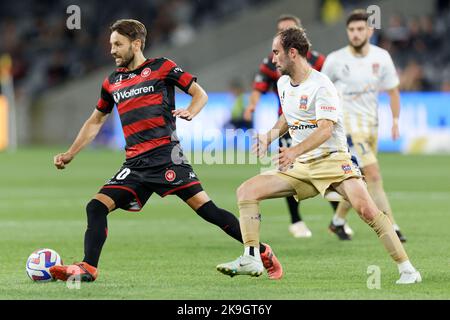 SYDNEY, AUSTRALIEN - 28. OKTOBER: Milos Ninkovic von Western Sydney Wanderers kontrolliert den Ball während des Spiels zwischen Western Sydney Wanderers und Newcastle Jets im CommBank Stadium am 28. Oktober 2022 in Sydney, Australien Credit: IOIO IMAGES/Alamy Live News Stockfoto