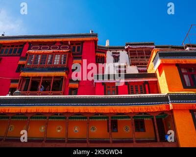 Ladakh, Indien - Juni 18,2022 : Thikse Gompa oder Thikse Kloster ist die größte Gompa in Zentral-Ladakh. Stockfoto