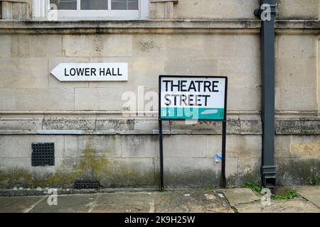 London - Oktober 2022: Das Battersea Arts Centre im Außenbereich. Ein Veranstaltungsort für darstellende Kunst auf Lavender Hill in Battersea, Südwesten Londons Stockfoto