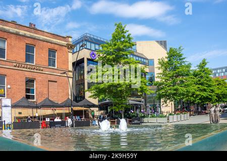 CHAP Fountain Pubs und Restaurants, Barker's Pool, Sheffield, South Yorkshire, England, Vereinigtes Königreich Stockfoto