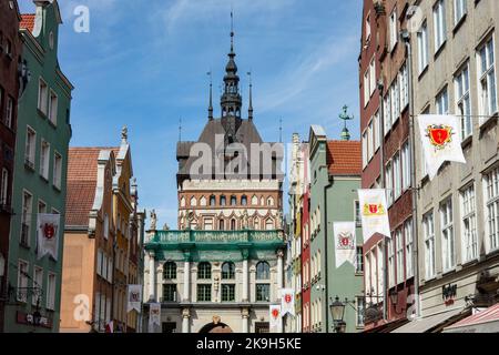 DANZIG, POLEN - 30. JULI 2022: Goldenes Tor in Danzig, Polen an der Dluga Straße Stockfoto
