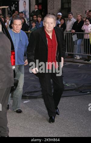 Jerry Lee Lewis kommt am 17. April 2006 zur „Late Show mit David Letterman“ in New York City. Stockfoto