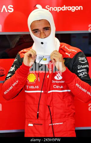 Mexiko-Stadt, Mexiko. 28. Oktober 2022. Charles Leclerc (MON) Ferrari. 28.10.2022. Formel 1 Weltmeisterschaft, Rd 20, Großer Preis Von Mexiko, Mexiko-Stadt, Mexiko, Übungstag. Bildnachweis sollte lauten: XPB/Press Association Images. Quelle: XPB Images Ltd/Alamy Live News Stockfoto