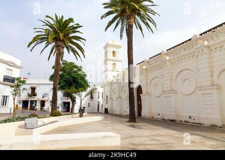 Santa Catalina Kulturzentrum auf dem Santa Catalina Platz, Conil de la Corracé, Provinz Cádiz, Spanien Stockfoto