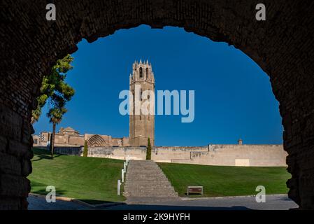 Blick auf die Seu Vella Kathedrale von Santa Maria in Lleida, Spanien Stockfoto