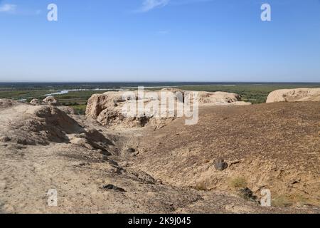 Chylpyk Kala Zoroastrian Dakhma (Turm der Stille), Kyzylkum-Wüste, Autonome Republik Karakalpakistan, Usbekistan, Zentralasien Stockfoto