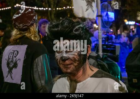 Paisley, Schottland, Großbritannien. 28.. Oktober 2022. Das Paisley Halloween Festival. Kredit: Skully/Alamy Live Nachrichten Stockfoto