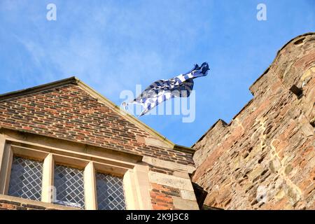 Blick auf eine Burgmauer in Tamworth, Staffordshire, Großbritannien Stockfoto