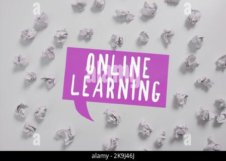 Schreiben, Text anzeigen Online Learning. Internetkonzept Teilnahme an einem Kurs, auf den über das Internet zugegriffen werden kann Stockfoto