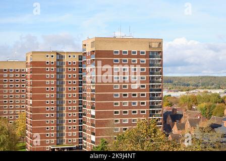 Hochhauswohnungen in Tamworth, Großbritannien Stockfoto